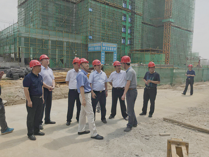 湖北省住建厅厅长李昌海一行莅临我司嘉鱼·高地嘉境项目视察指导工作